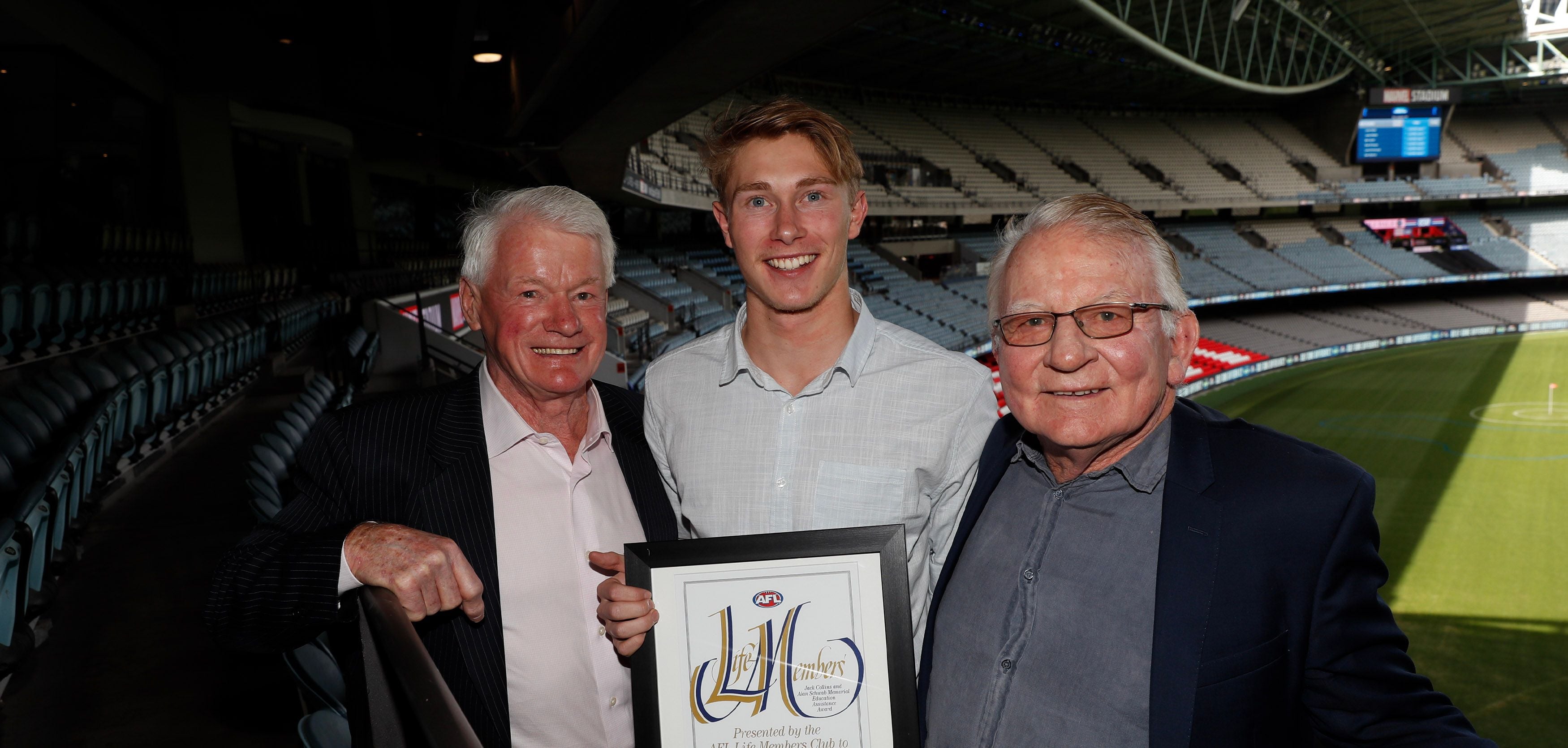 Sid Draper awarded Jack Collins-Alan Schwab AFL Life Members scholarship Sid Draper awarded Jack Collins-Alan Schwab AFL Life Members scholarship